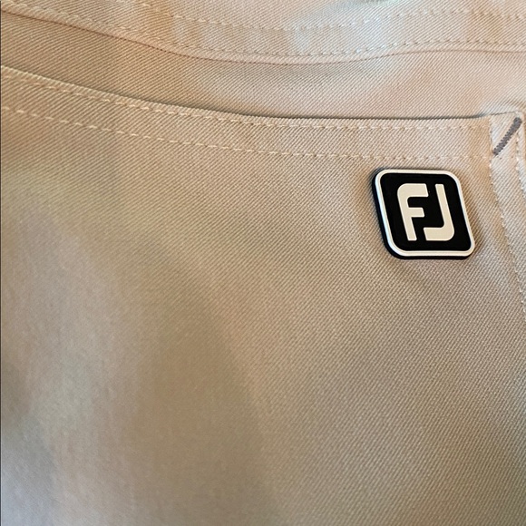 FOOTJOY MEN'S 5-POCKET GOLF PANT 24478 - STONE size 32 x 32 athletic fit - Picture 6 of 7